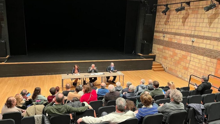 Ανοιχτή συζήτηση με θέμα “Παρελθόν, παρόν και μέλλον του ελληνικού ερασιτεχνικού θεάτρου στις Βρυξέλλες”